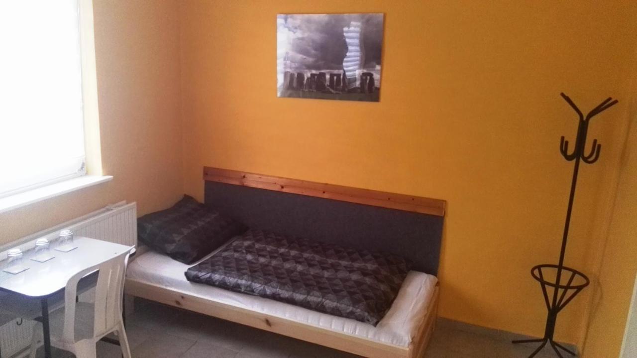 Collingo Belvarosi Szallas Apartment Kazincbarcika Luaran gambar