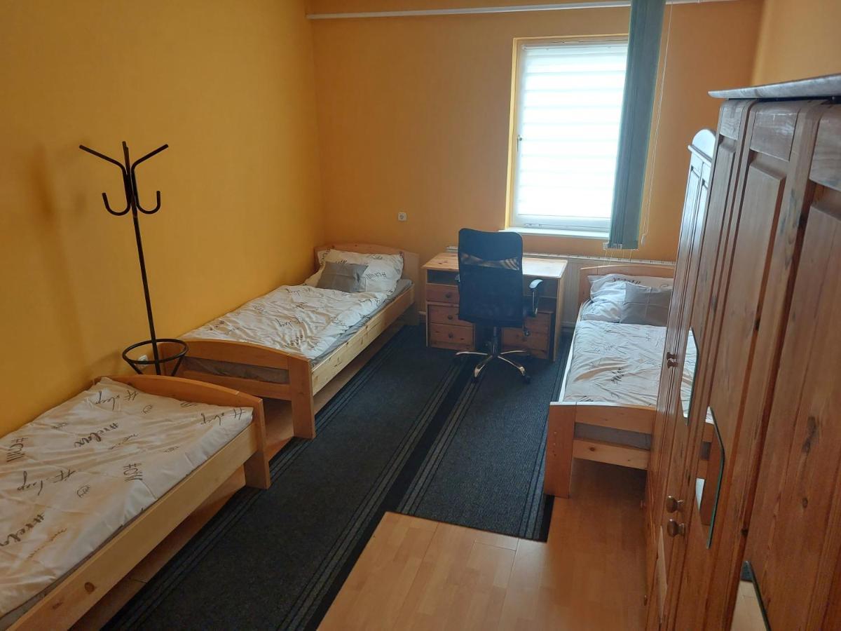 Collingo Belvarosi Szallas Apartment Kazincbarcika Luaran gambar