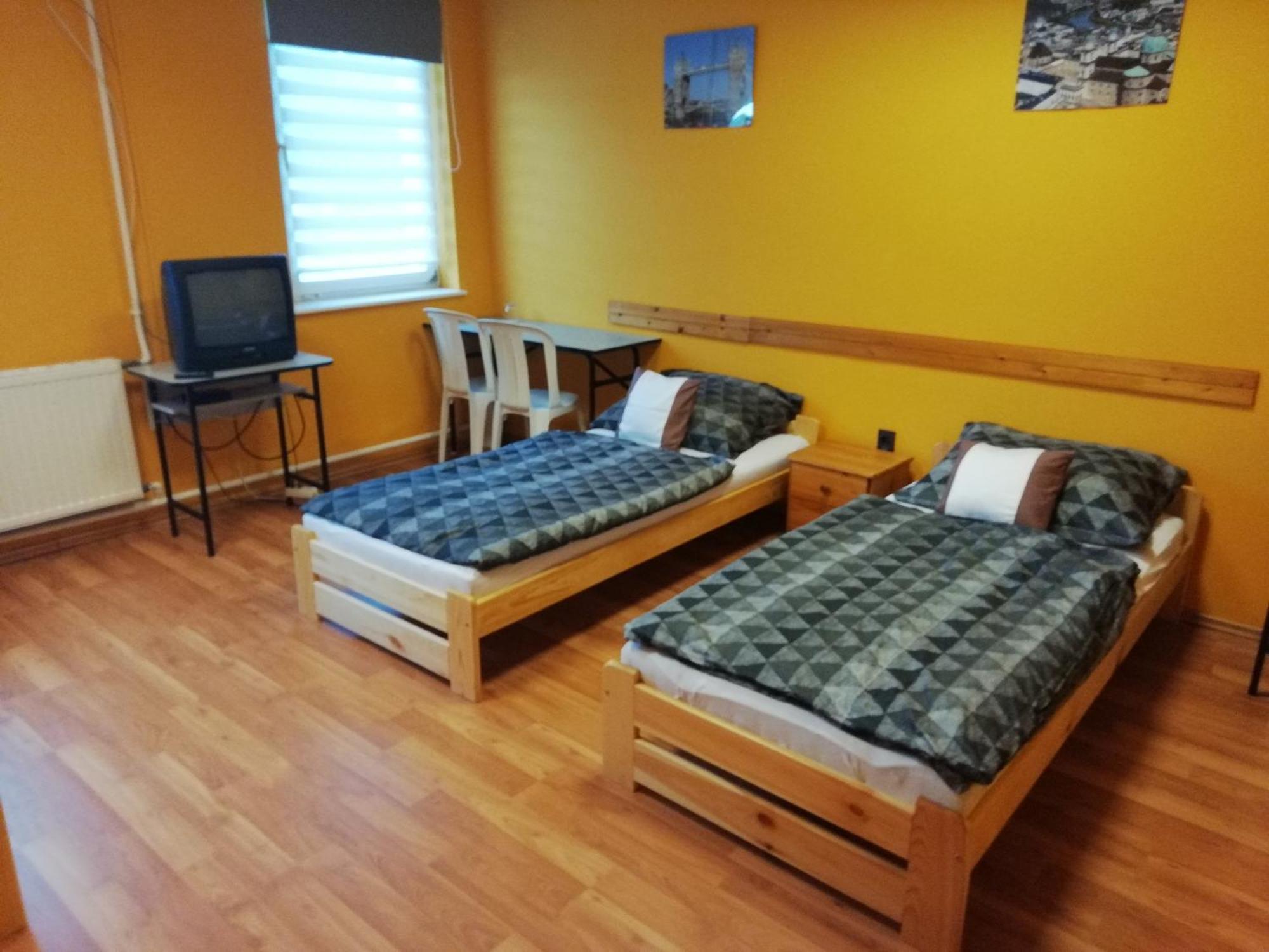 Collingo Belvarosi Szallas Apartment Kazincbarcika Bilik gambar